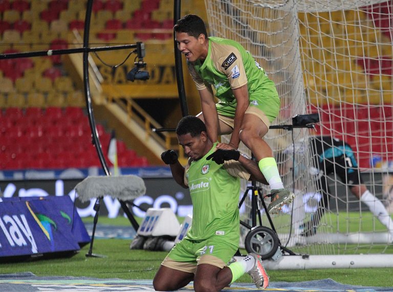 Jaguares al fin ganó en Bogotá