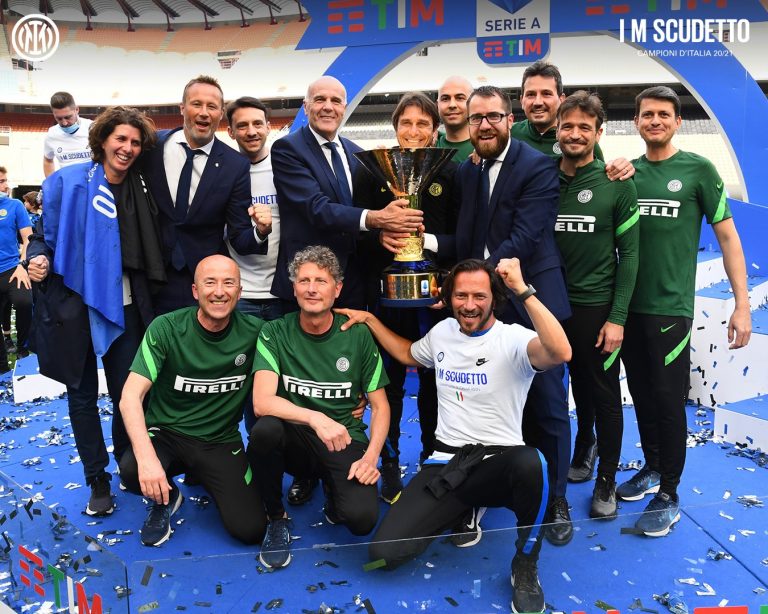 Conte deja al campeón Inter