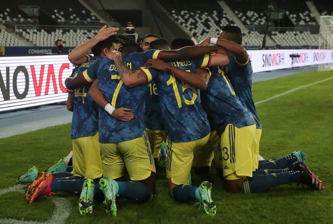 Colombia sigue en el Top 15 de la FIFA