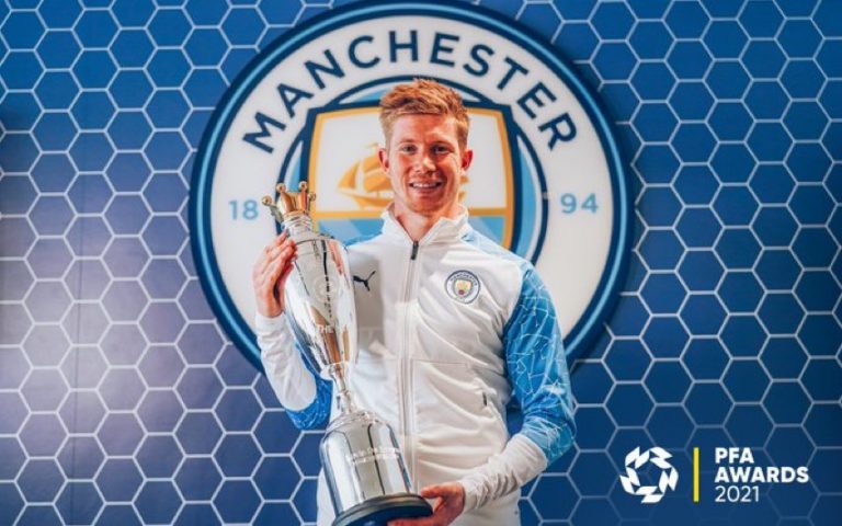De Bruyne, el mejor de la Liga Premier