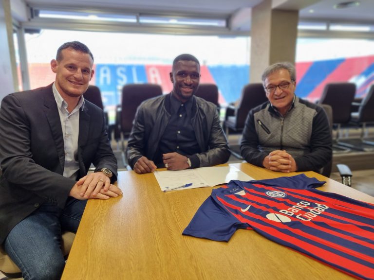 Zapata jugará en Argentina