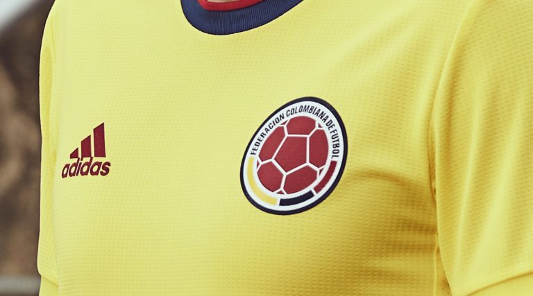 Colombia convocó nuevos defensas