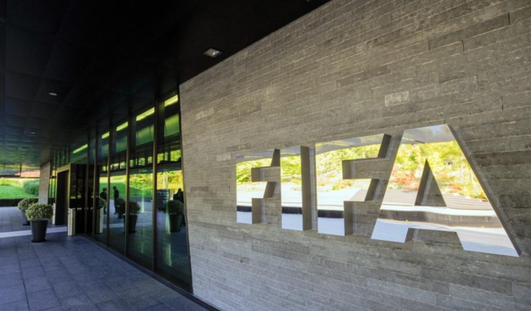 La FIFA intercede ante el gobierno británico