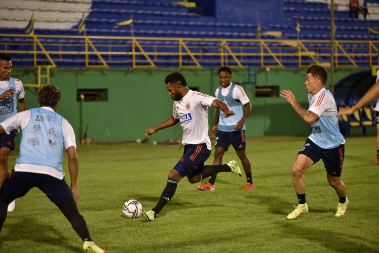 En imágenes: Colombia se prepara para enfrentar a Paraguay