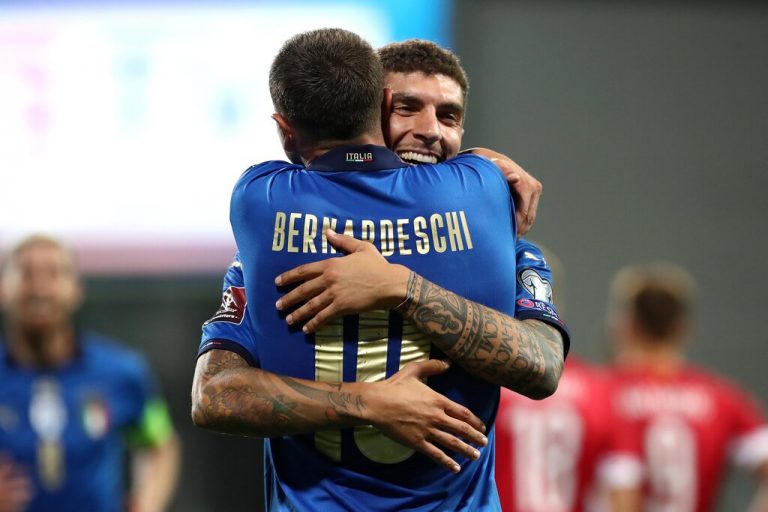 Italia y Alemania golearon en eliminatorias