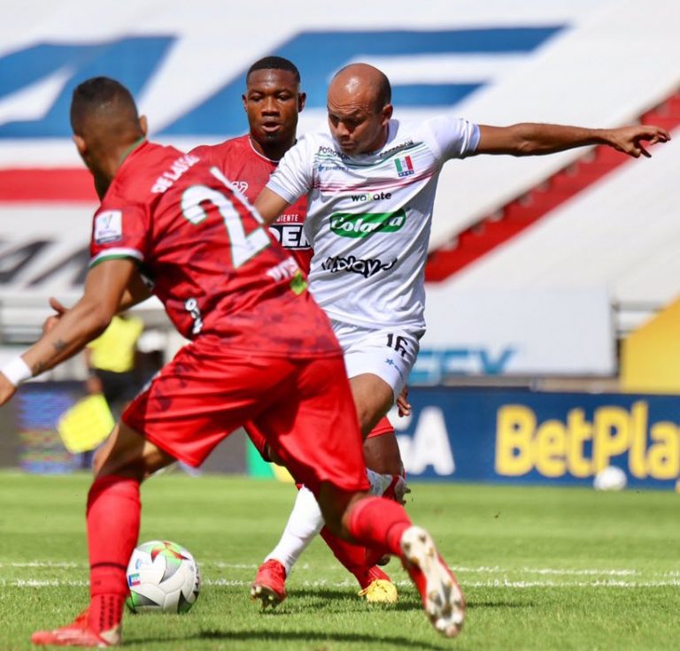 Once Caldas y Patriotas, de a punto