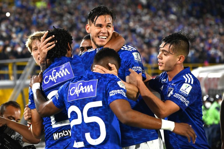 Millonarios goleó, gustó y clasificó