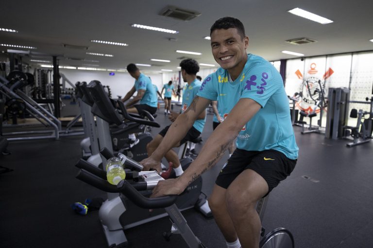 Brasil tiene solo 13 jugadores
