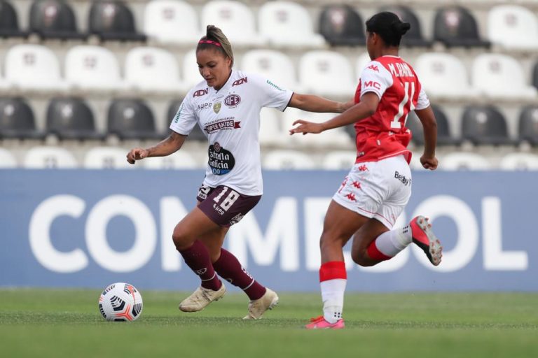 Santa Fe empató con el campeón de la Libertadores femenina