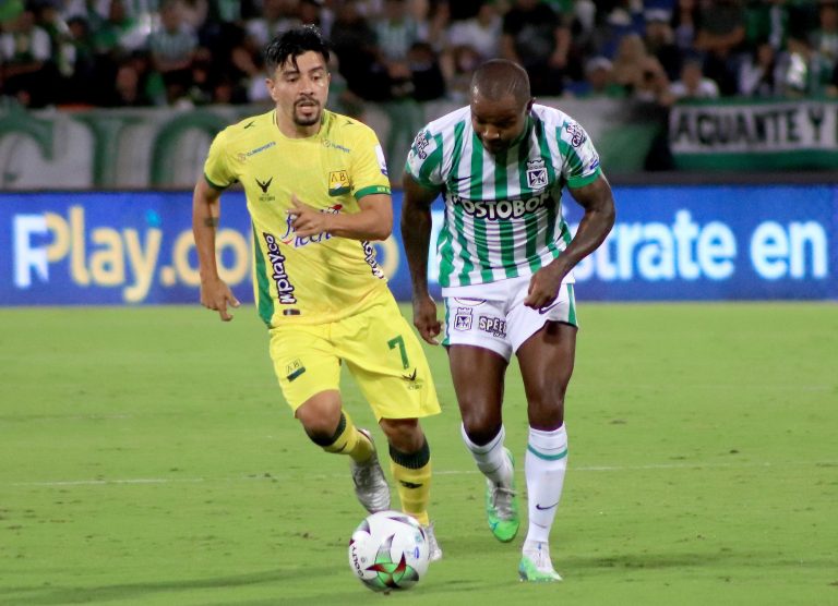 Nacional sigue líder y Bucaramanga rescata un punto