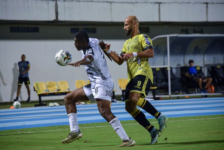 Alianza sumó en casa