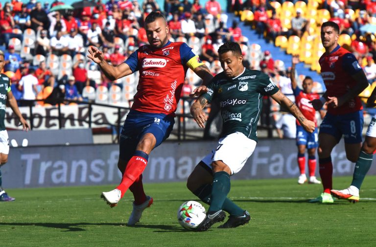 Medellín hunde al campeón