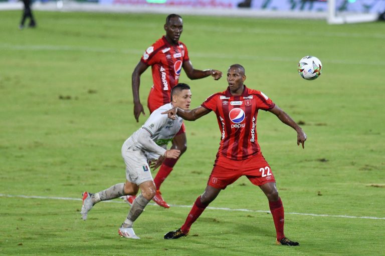 América le quitó el invicto al Once Caldas