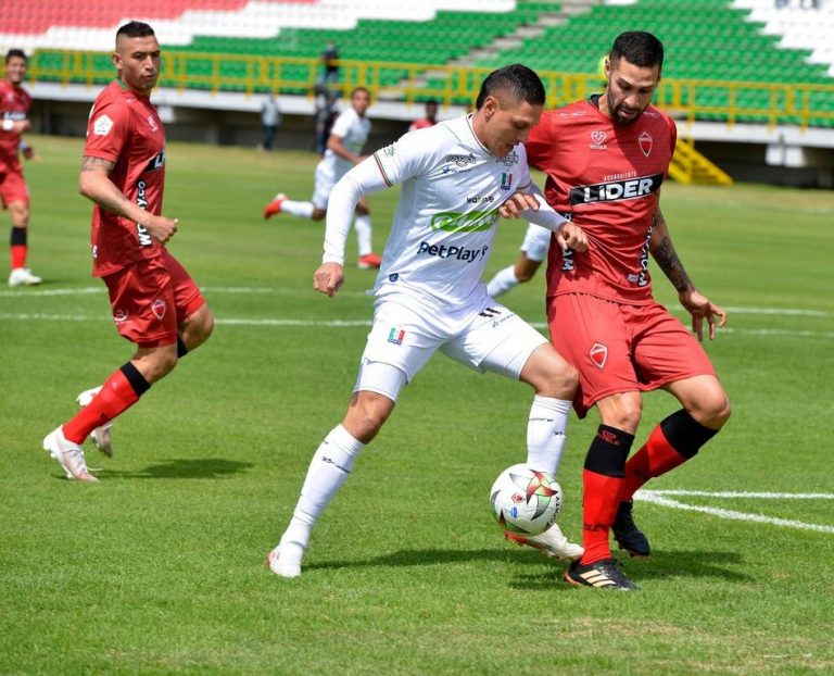 Once Caldas sigue como el único invicto