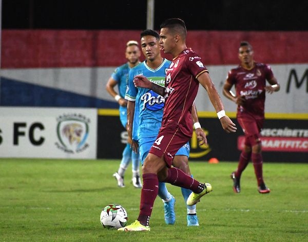 Tolima no suelta la punta