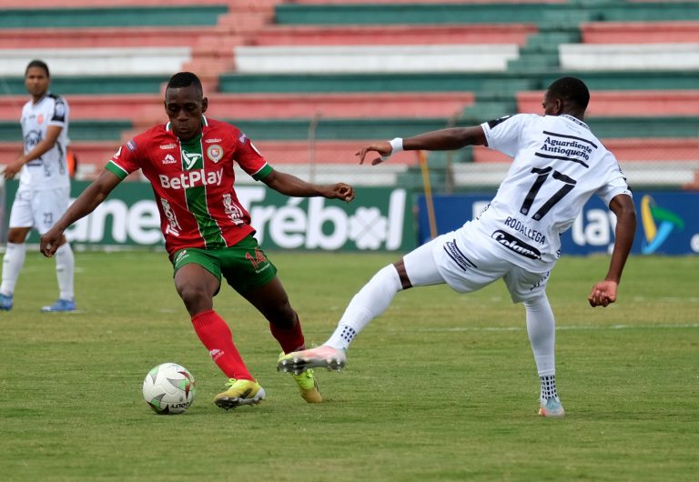 Cortuluá salvó un punto