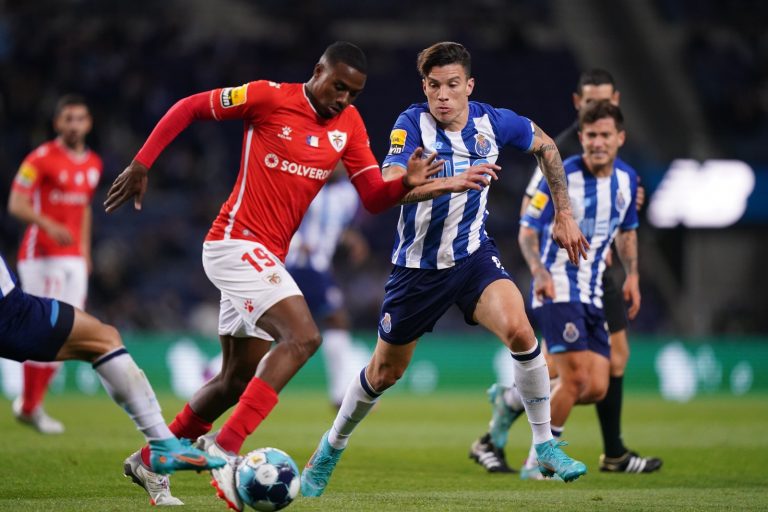 Matheus Uribe estará un mes fuera