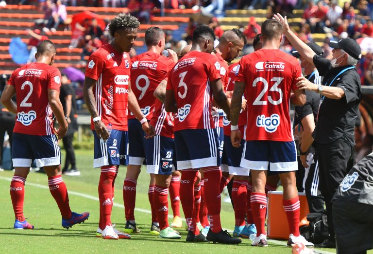 Medellín, imparable en casa