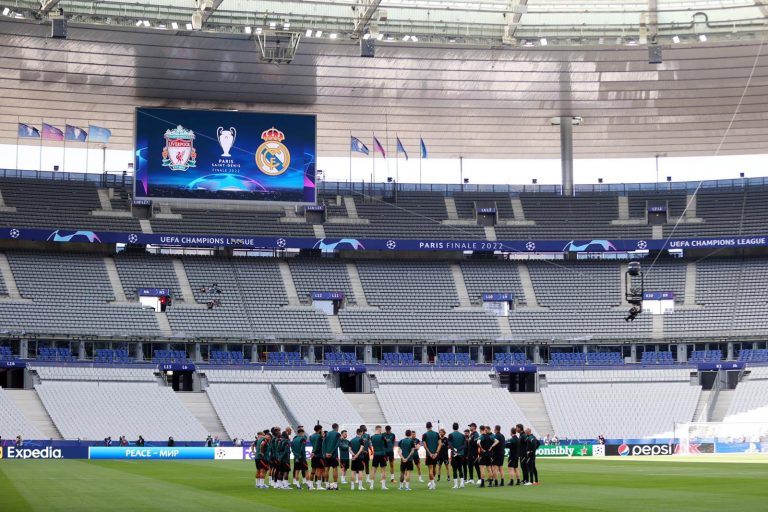 Díaz, con Liverpool, por la orejona