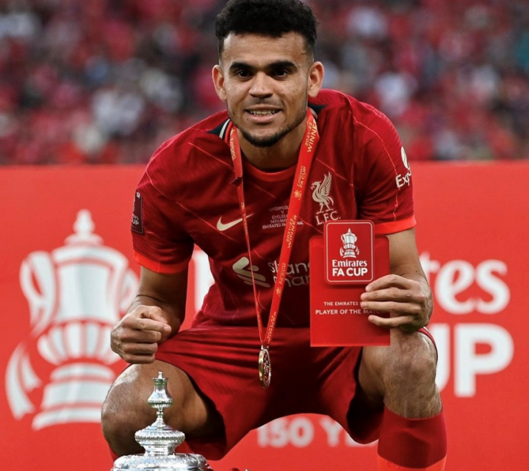 Díaz, nominado en los Globe Soccer