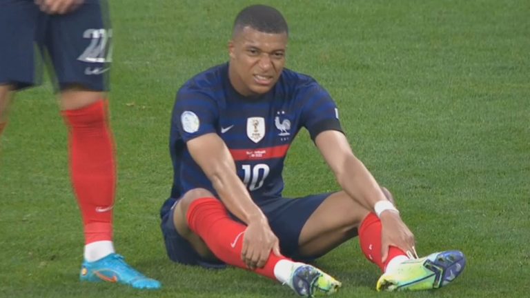 Mbappé prende las alarmas en Francia y el PSG