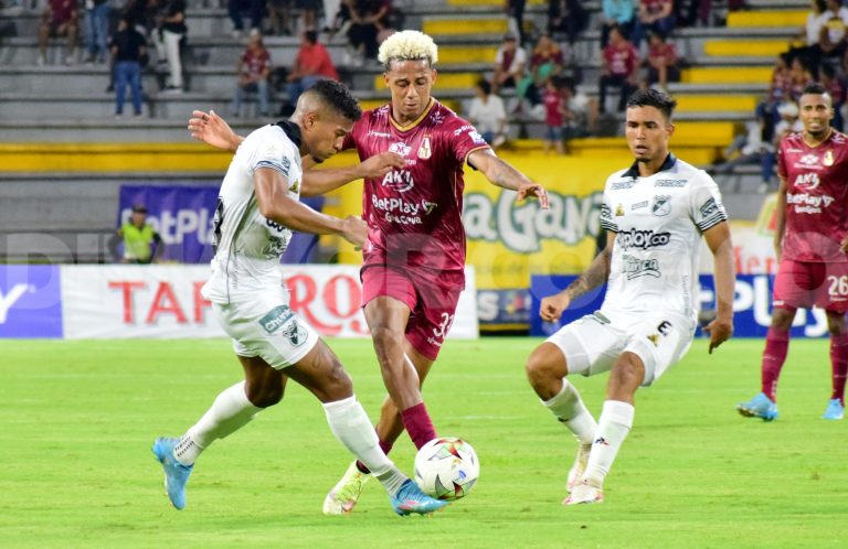 Amargo debut de Mayer