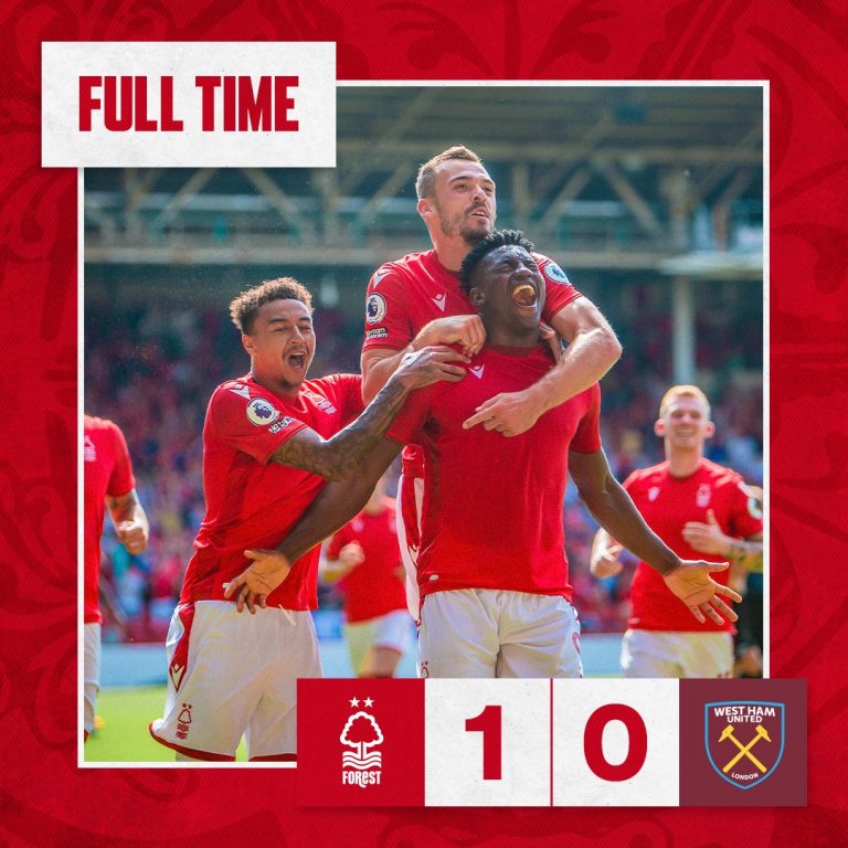 Nottingham Forest ganó en la Premier 23 años después