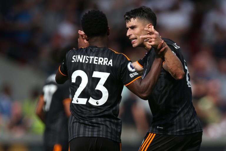 Sinisterra, gol y derrota en Inglaterra