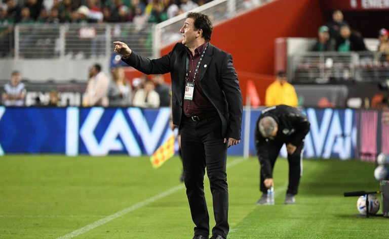 Lorenzo convocó 24 jugadores de la Liga para microciclo