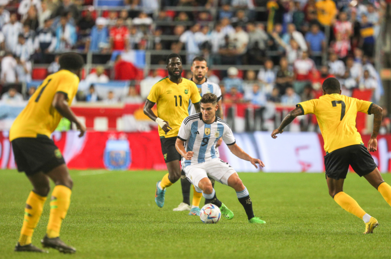 Argentina, Brasil y Uruguay ganaron amistosos