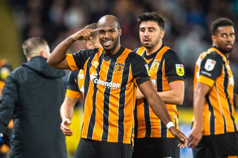 Estupiñán le da la victoria al Hull City
