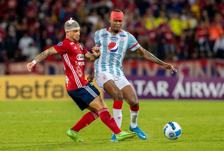 Clásico ‘rojo’ de necesitados en el Pascual