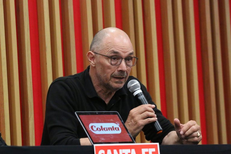 Alfredo Arias no seguirá en Santa Fe