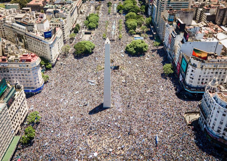 Argentina terminó la celebración en helicópteros