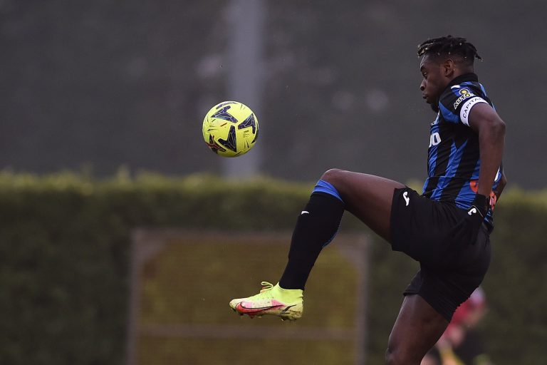 Duván marcó póker en amistoso