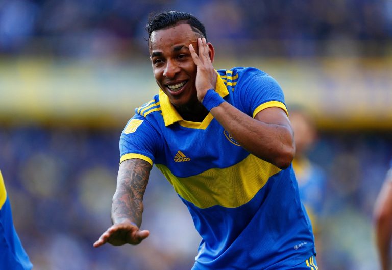 Villa dio positivo a COVID