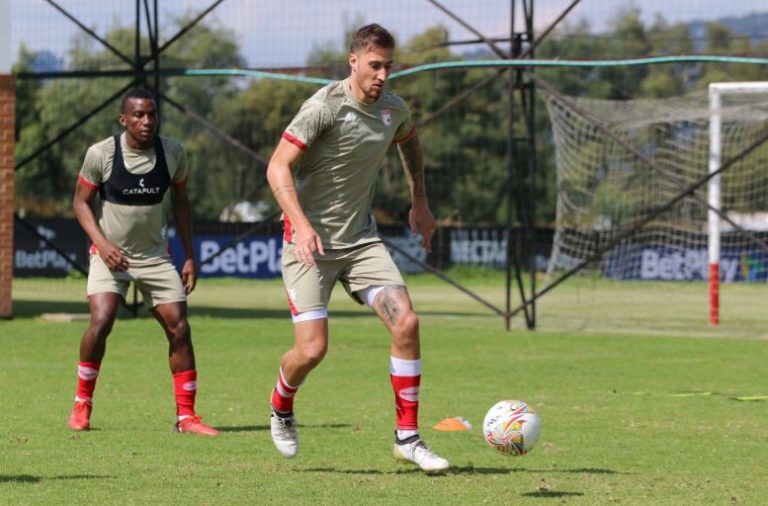 Rodallega ausente en el debut de Santa Fe