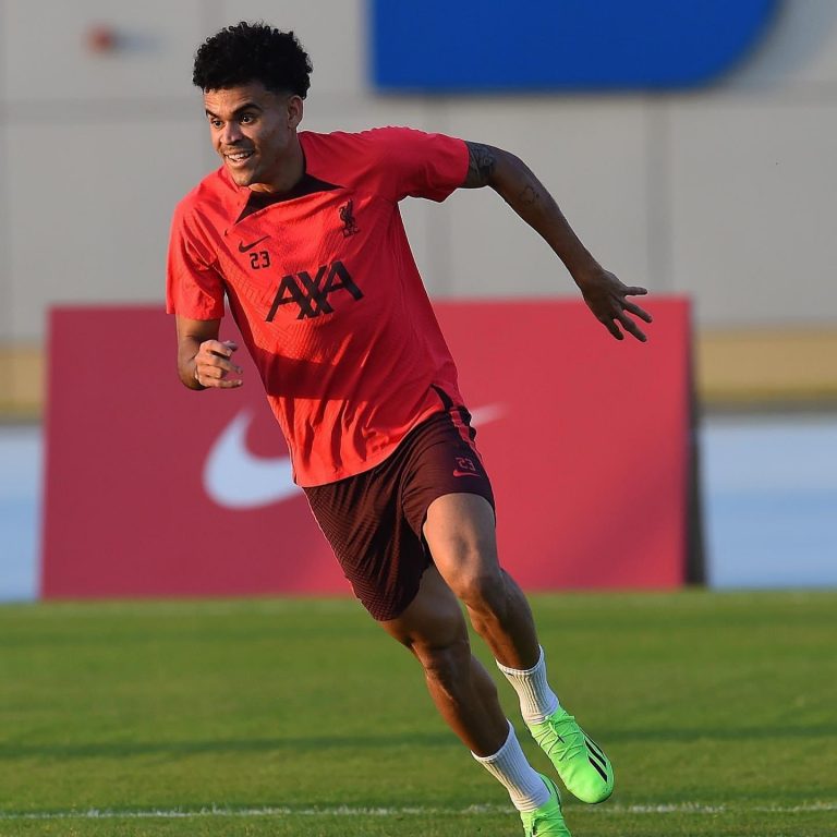 Díaz se ve bien, pero no entrena con el grupo: Klopp