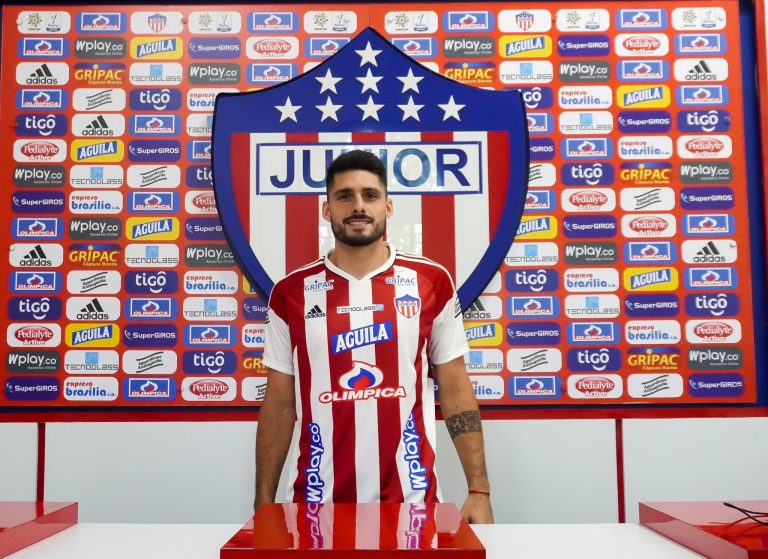 Andueza se viste de ‘Tiburón’