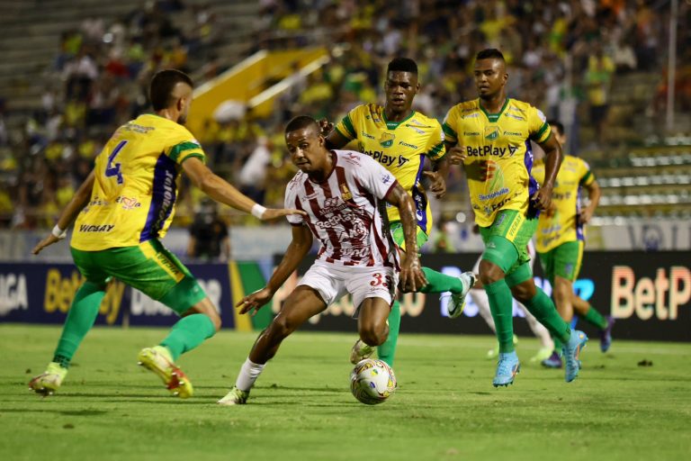 Pálido empate en Neiva