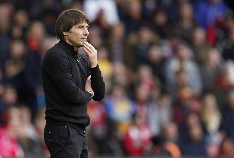 Dávinson se quedó sin técnico en Tottenham: Conte fuera