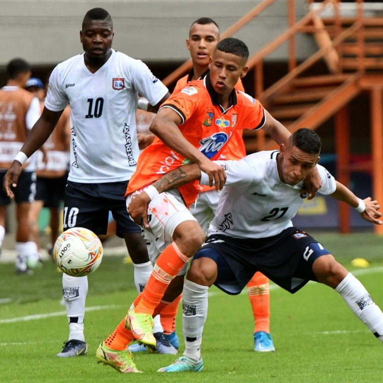 Chicó recuperó el liderato en Envigado