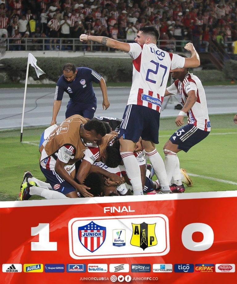 Junior ganó su primer partido con Bolillo