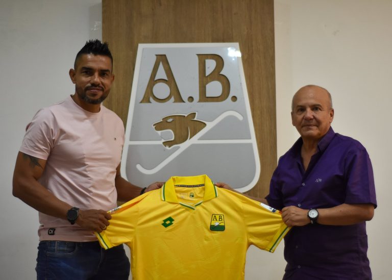 Bucaramanga presentó a Alexis Márquez