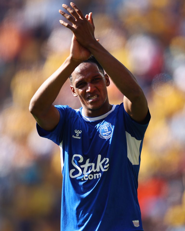 Mina salvó punto clave del Everton