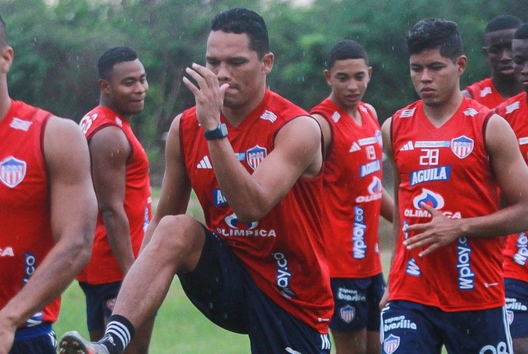 Barrida en Junior: tres jugadores fuera