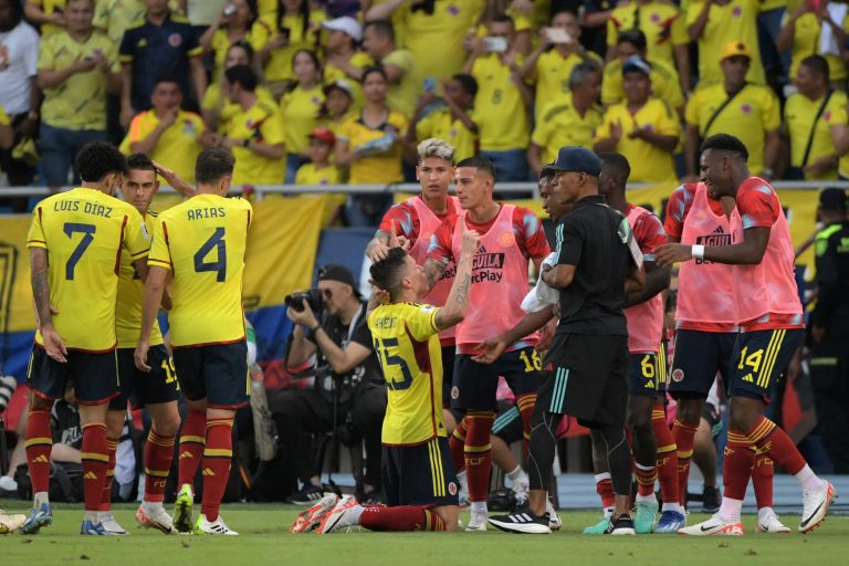 Reviva los goles de Colombia ante Uruguay en Eliminatorias