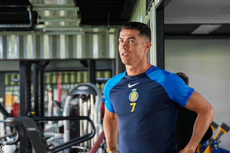 Cristiano se lesiona y pone en duda su reencuentro con Messi