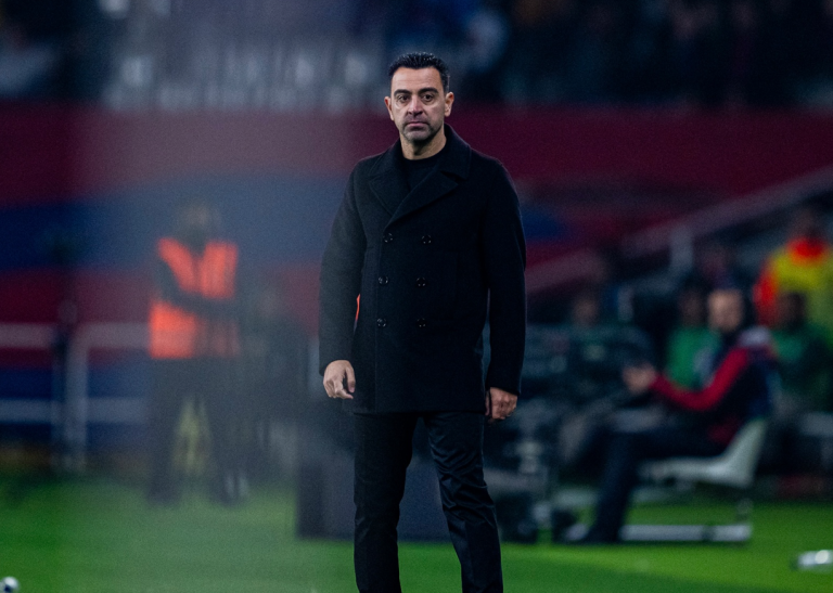 Xavi anuncia que se va del Barcelona