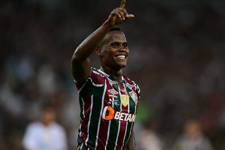 Doblete de Jhon Arias para que Fluminense remonte y sea campeón de la Recopa Sudamericana